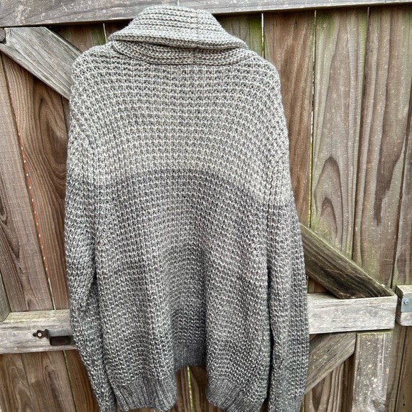 Goodfellow & Co women’s gray ombré cardigan - Picture 8 of 9